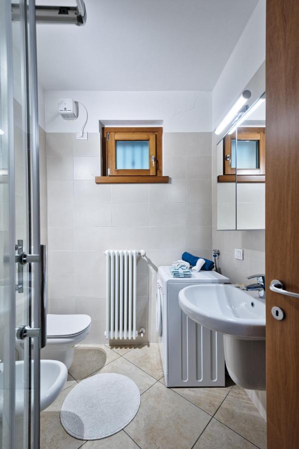 Casa Alessandro Con Piscina Lago Di Garda Salionze Luaran gambar