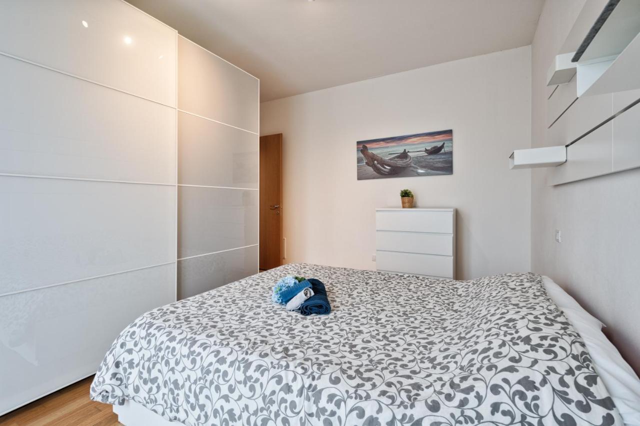 Casa Alessandro Con Piscina Lago Di Garda Salionze Luaran gambar