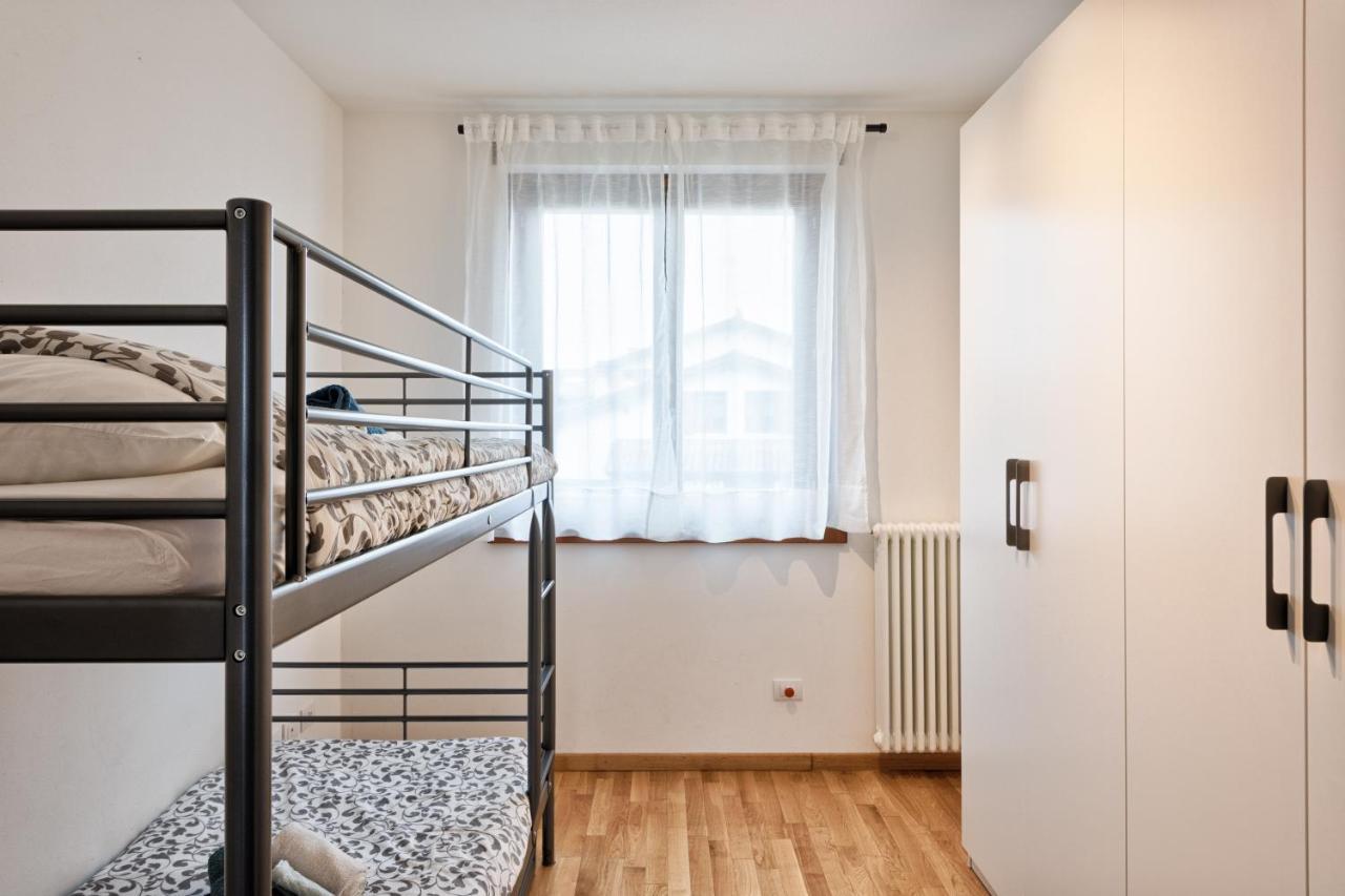Casa Alessandro Con Piscina Lago Di Garda Salionze Luaran gambar