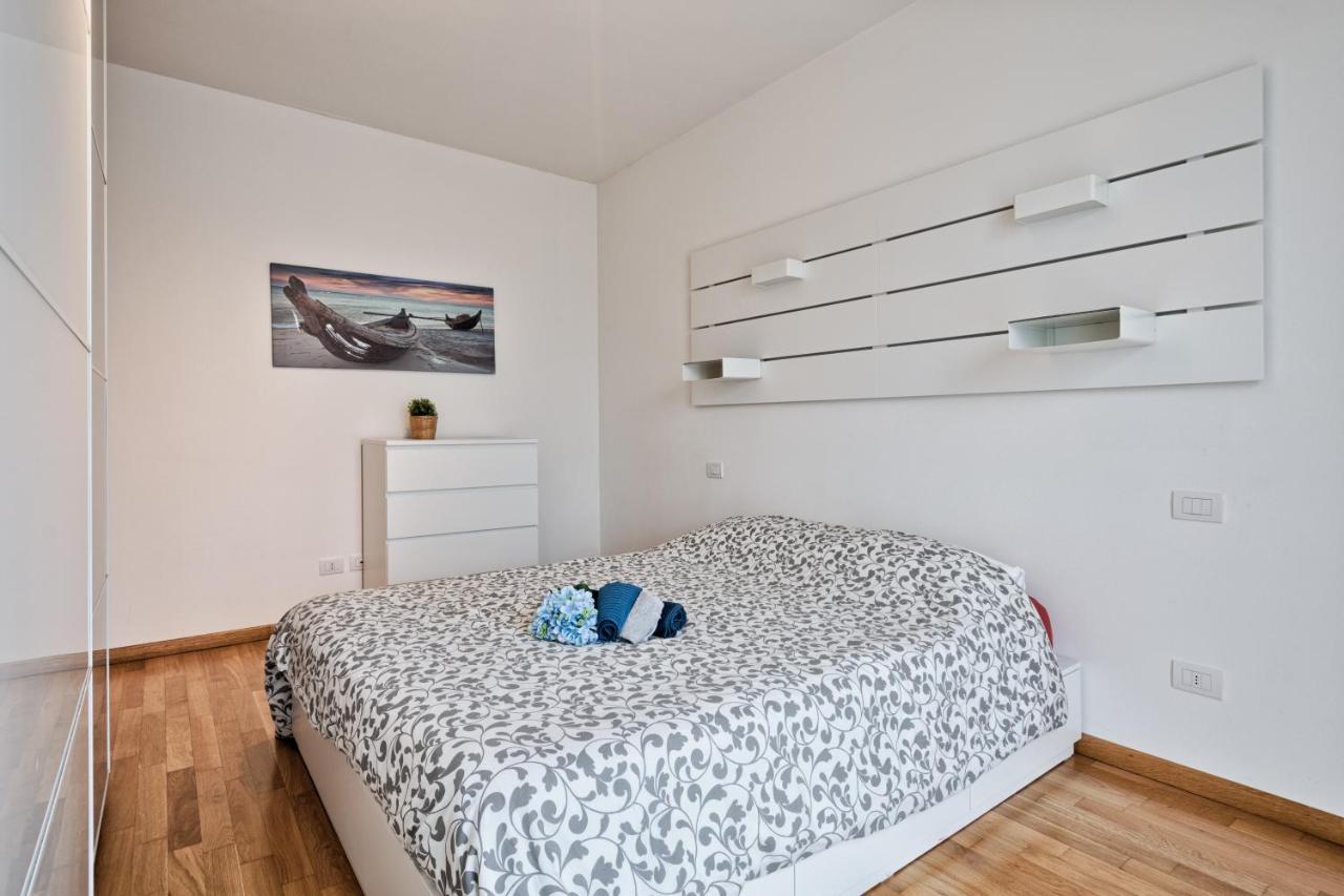 Casa Alessandro Con Piscina Lago Di Garda Salionze Luaran gambar