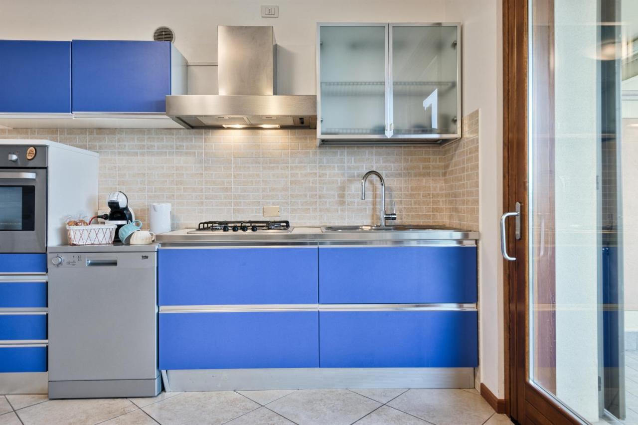 Casa Alessandro Con Piscina Lago Di Garda Salionze Luaran gambar