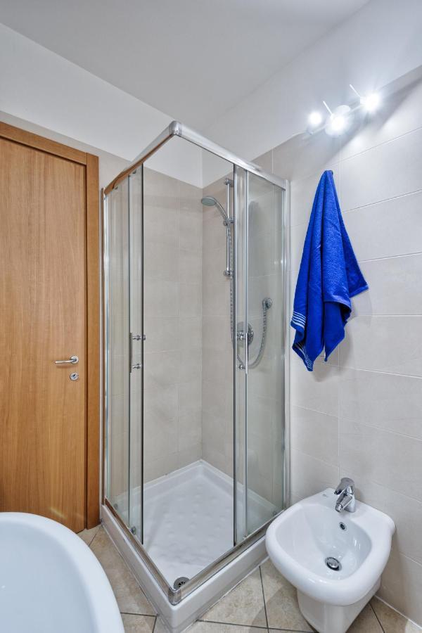 Casa Alessandro Con Piscina Lago Di Garda Salionze Luaran gambar