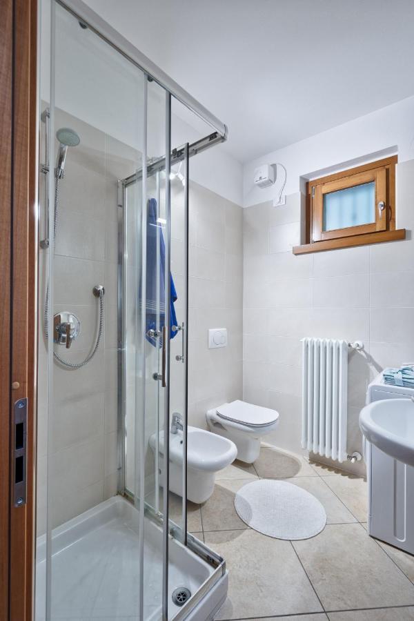 Casa Alessandro Con Piscina Lago Di Garda Salionze Luaran gambar