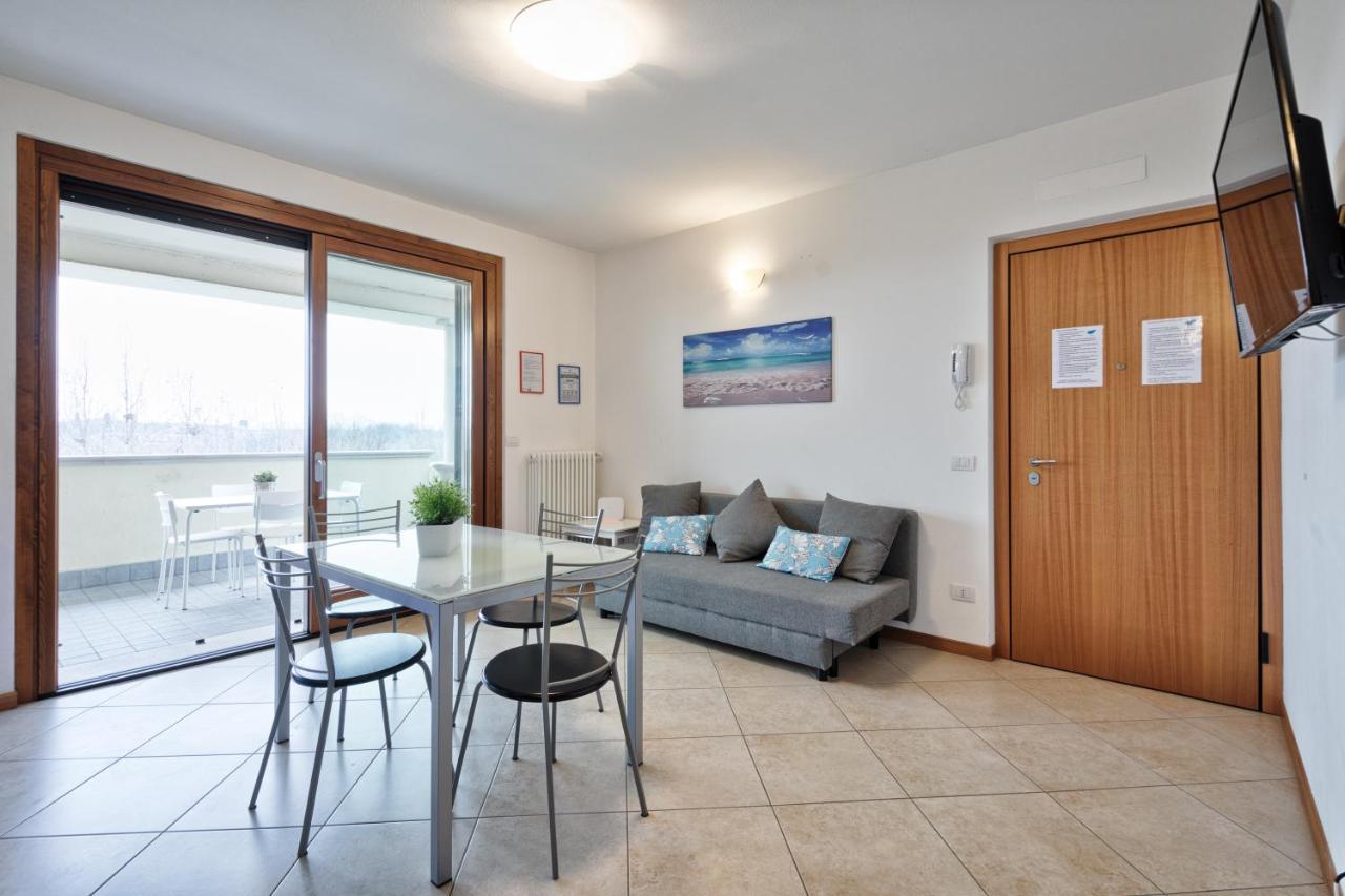 Casa Alessandro Con Piscina Lago Di Garda Salionze Luaran gambar
